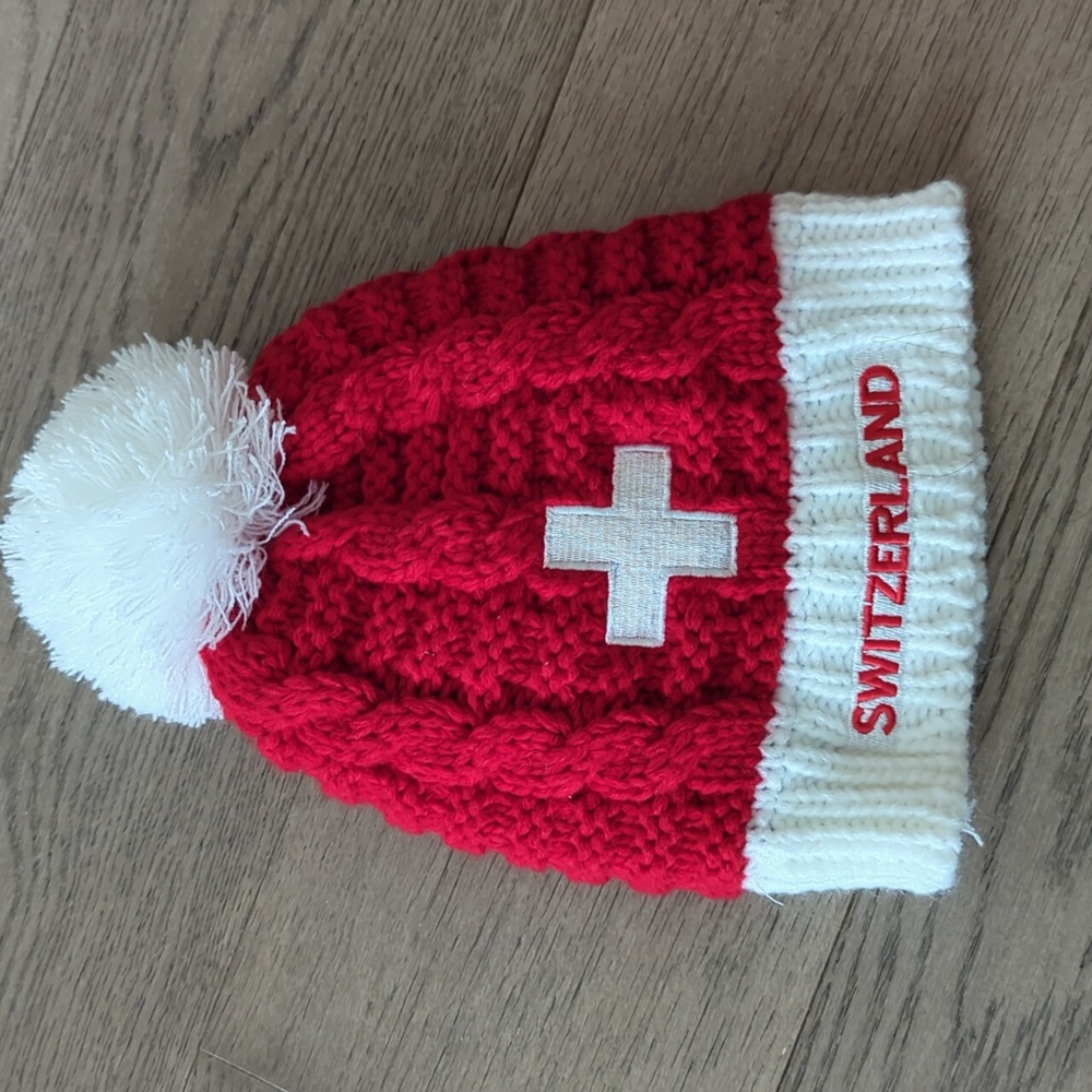 NWOT youth Switzerland ski toque
